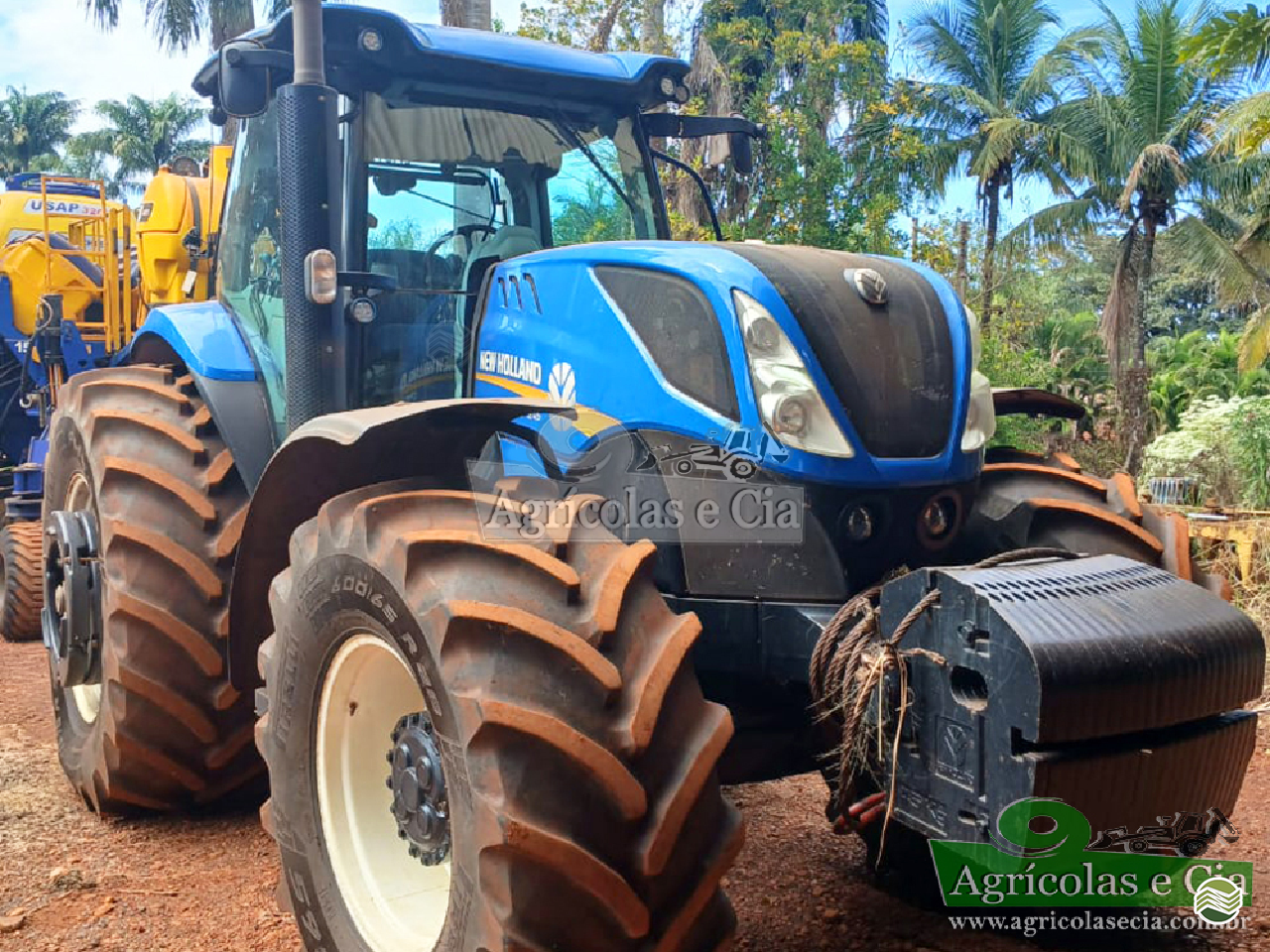 TRATOR NEW HOLLAND NEW T7 245 Tração 4x4 Agricolas e Cia RIO DAS PEDRAS SÃO PAULO SP